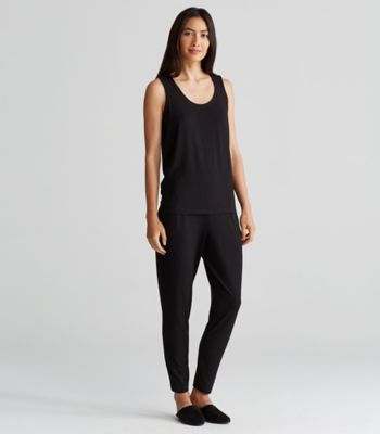 U-Neck Shell with Tapered Hem in Viscose Jersey