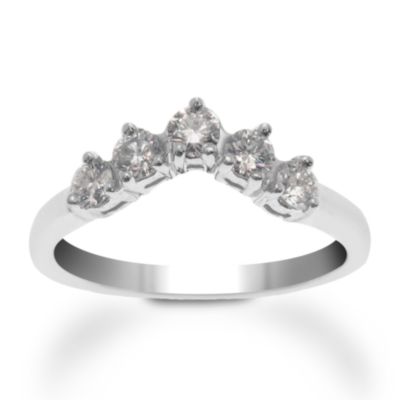 Platinum V-Design Band With 5 Round Diamonds (.50 ct. t.w.) &mdash; Alt Image 1