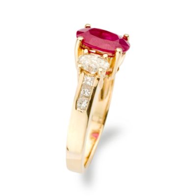 2.00 Carat Ruby Ring With Diamond In 14kt Yellow Gold. Size 7 &mdash; Alt Image 2