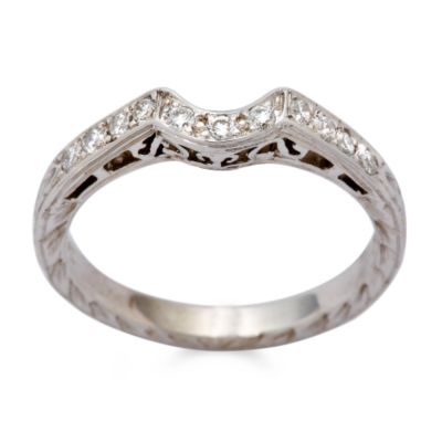 14kt White Gold Antique-Style Band With 11 Round Diamonds (.20 ct. t.w.) &mdash; Alt Image 1