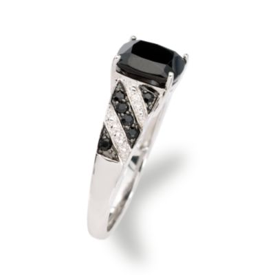 Black Onyx Ring With Diamond Accent In 14kt White Gold. Size 6 &mdash; Alt Image 2