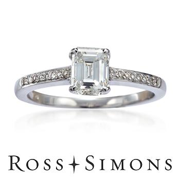 C. 2009 .90ct Emerald-Cut Certified Diamond Ring In Gold. Size 6 emerald cut diamond rings