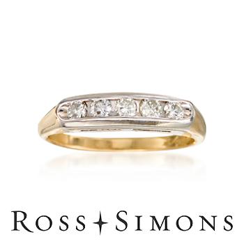 C. 1970 Vintage .35ct t.w. Diamond Wedding Ring In Gold. Size 7.25