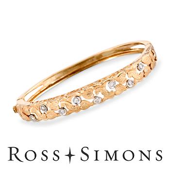 C.1970 Vintage .40ct t.w. Diamond Bangle Bracelet In Gold. 6.5