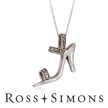 C. 1970 Vintage 10kt White Gold Diamond Shoe Charm Pendant Necklace