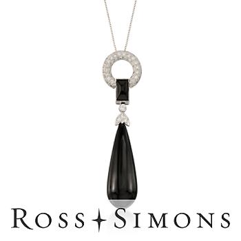 C. 2000 Vintage Black Onyx, Diamond Pendant Necklace In Gold. 18