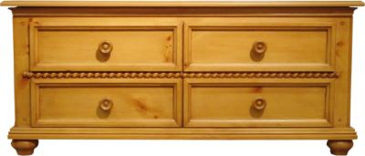 Cottage Cove Pine Cedar Chest