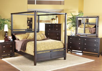 Bancroft 8 Pc King Canopy Bedroom
