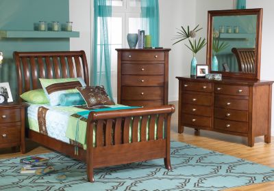 Santa Cruz Dark Pine 4 Pc Full Sleigh Bedroom