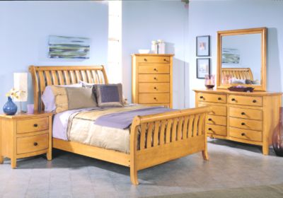 Santa Cruz Light Pine 4 Pc Twin Sleigh Bedroom