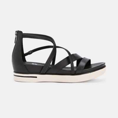 eileen fisher skip